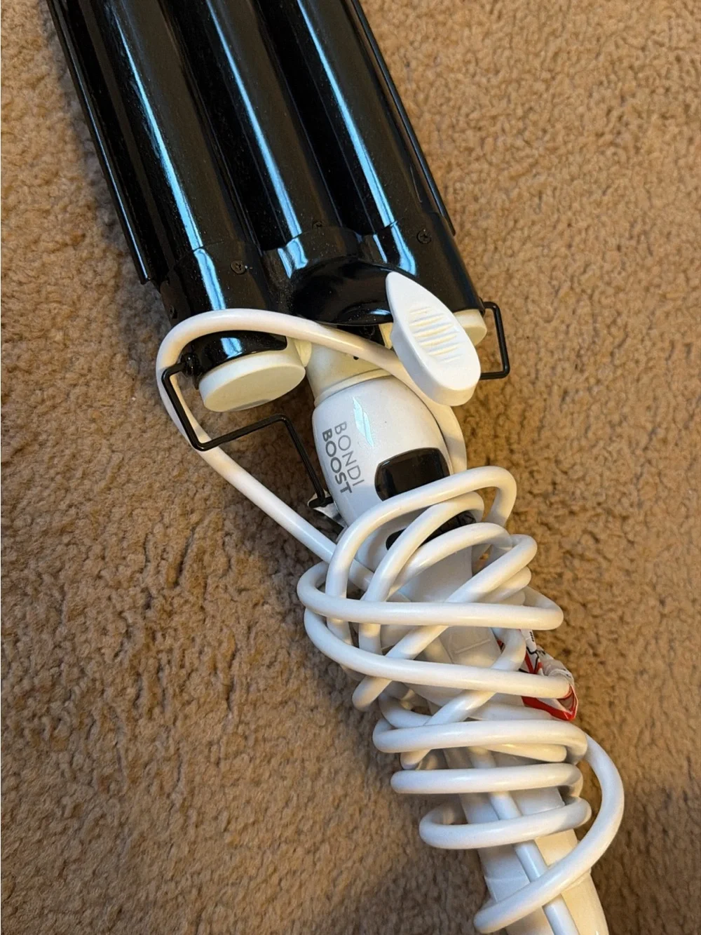 Bondi Boost Triple Barrel Hair Waver - White and Black